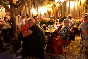 Betriebsfeier mit Tanz
